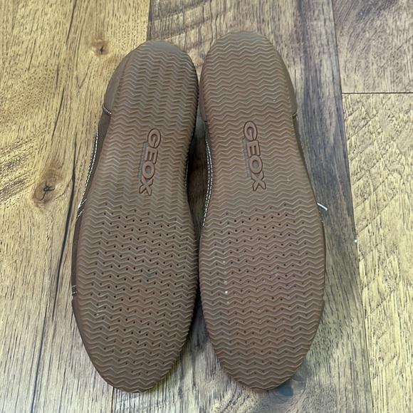 Geox Respira Woman’s Brown Sneakers Size 41 - Picture 5 of 7